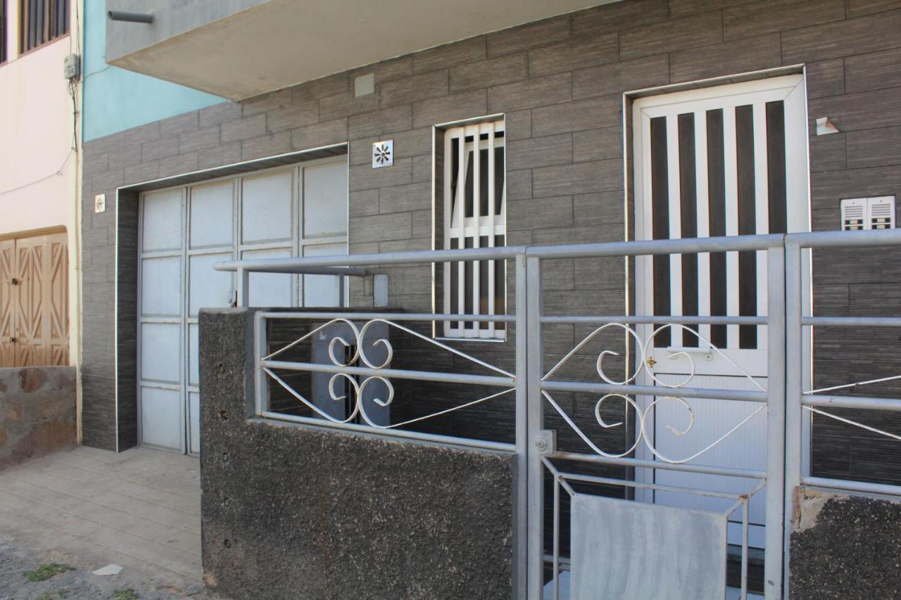 Sam House Appartement Mindelo Buitenkant foto